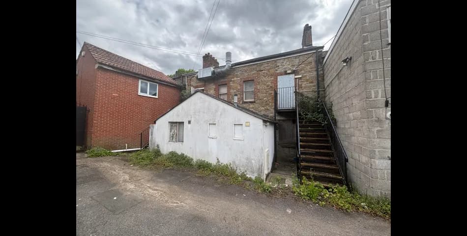 Property Image 8
