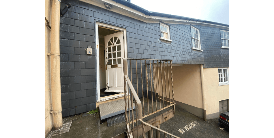 Property Image 0
