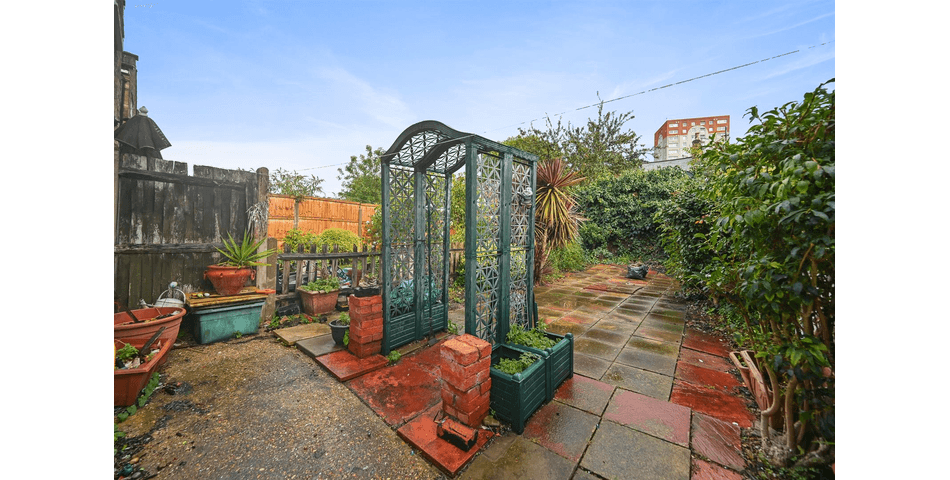 Property Image 11