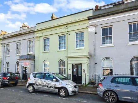 FOR SALE VIA BRADLEYS ONLINE AUCTION 12PM 21ST APRIL 2026.