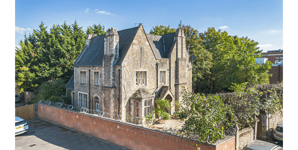 Property Image 0