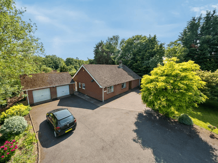 THREE BEDROOM, TWO BATHROOM DETACHED BUNGALOW