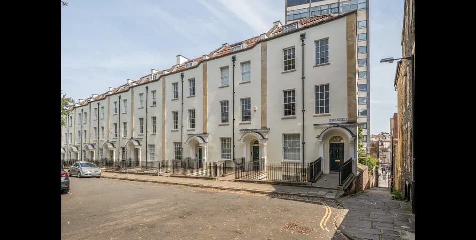 Property Image 0